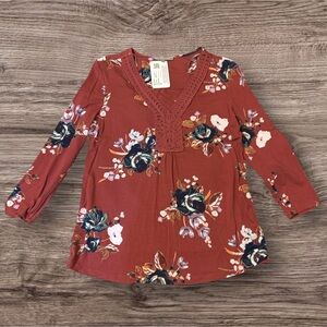 Daniel Rainn Floral Lace Trim Top Small NWT